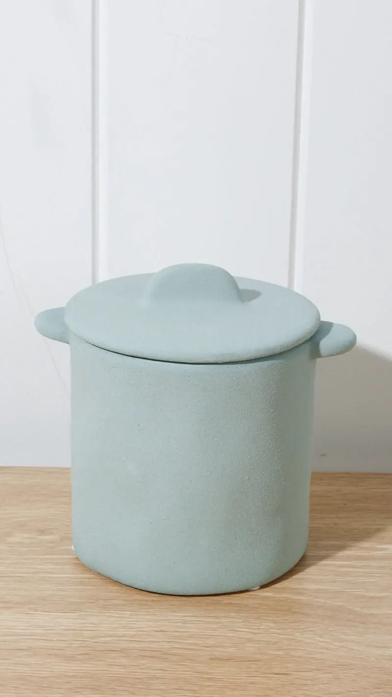 Ollie Stoneware Jar Green 14 x 13 x 11cm