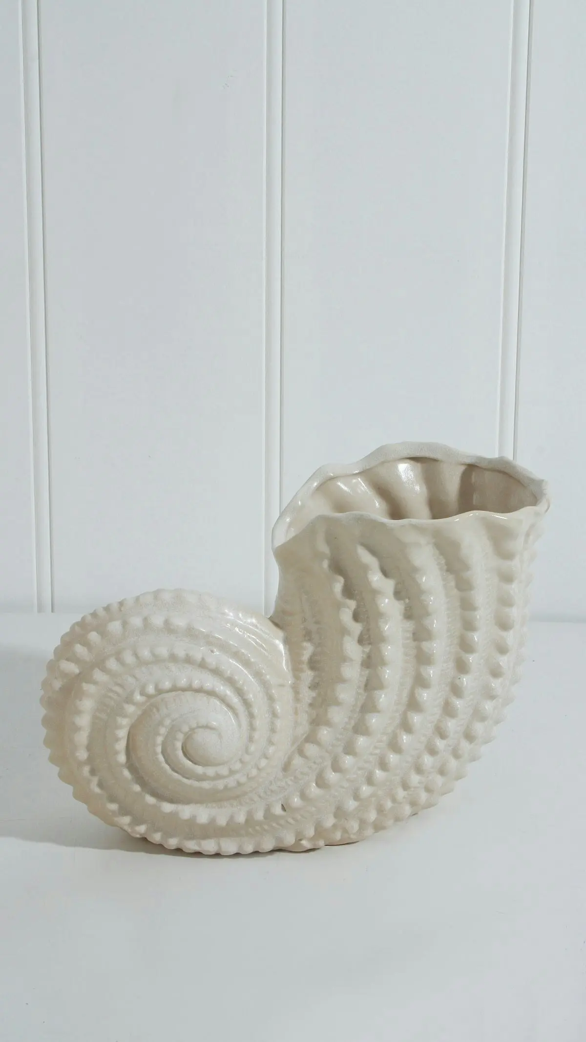 Danea Shell Decor Planter 25 x 18.5 x 12.5 cm