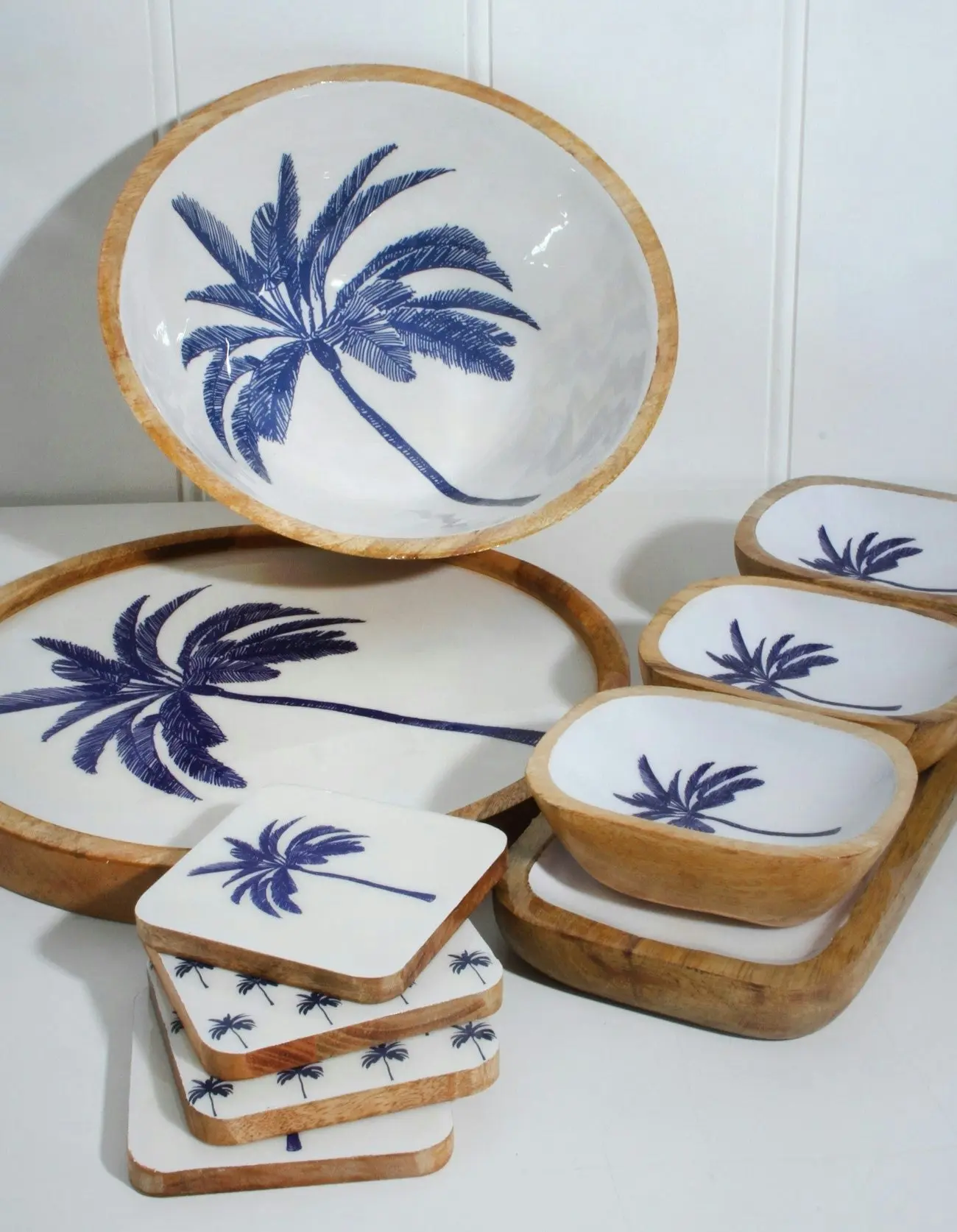 Belize Blue Palm Set Of 3 Dip Bowls & Tray