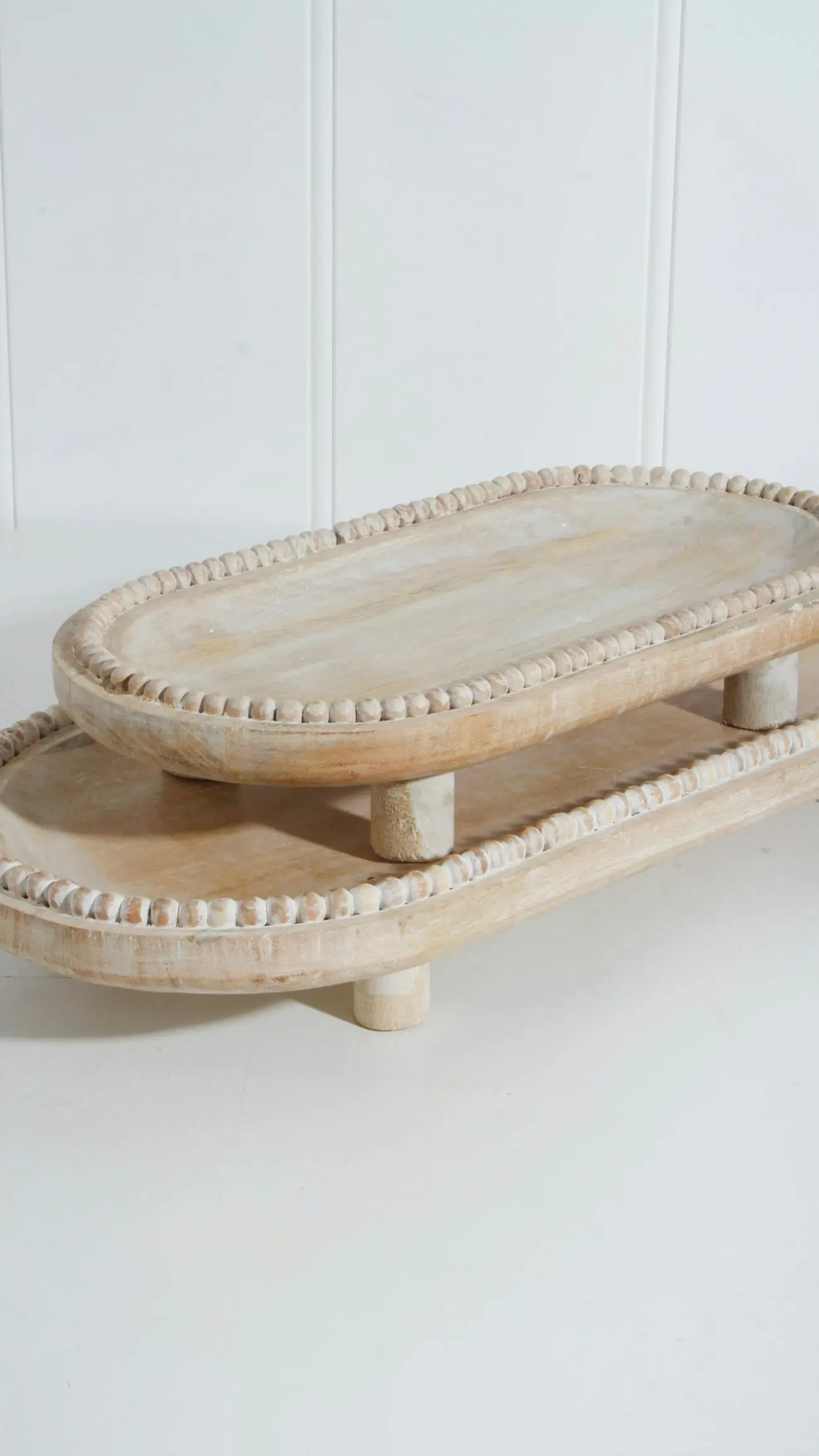 Bryony Mango Wood Tray With Legs