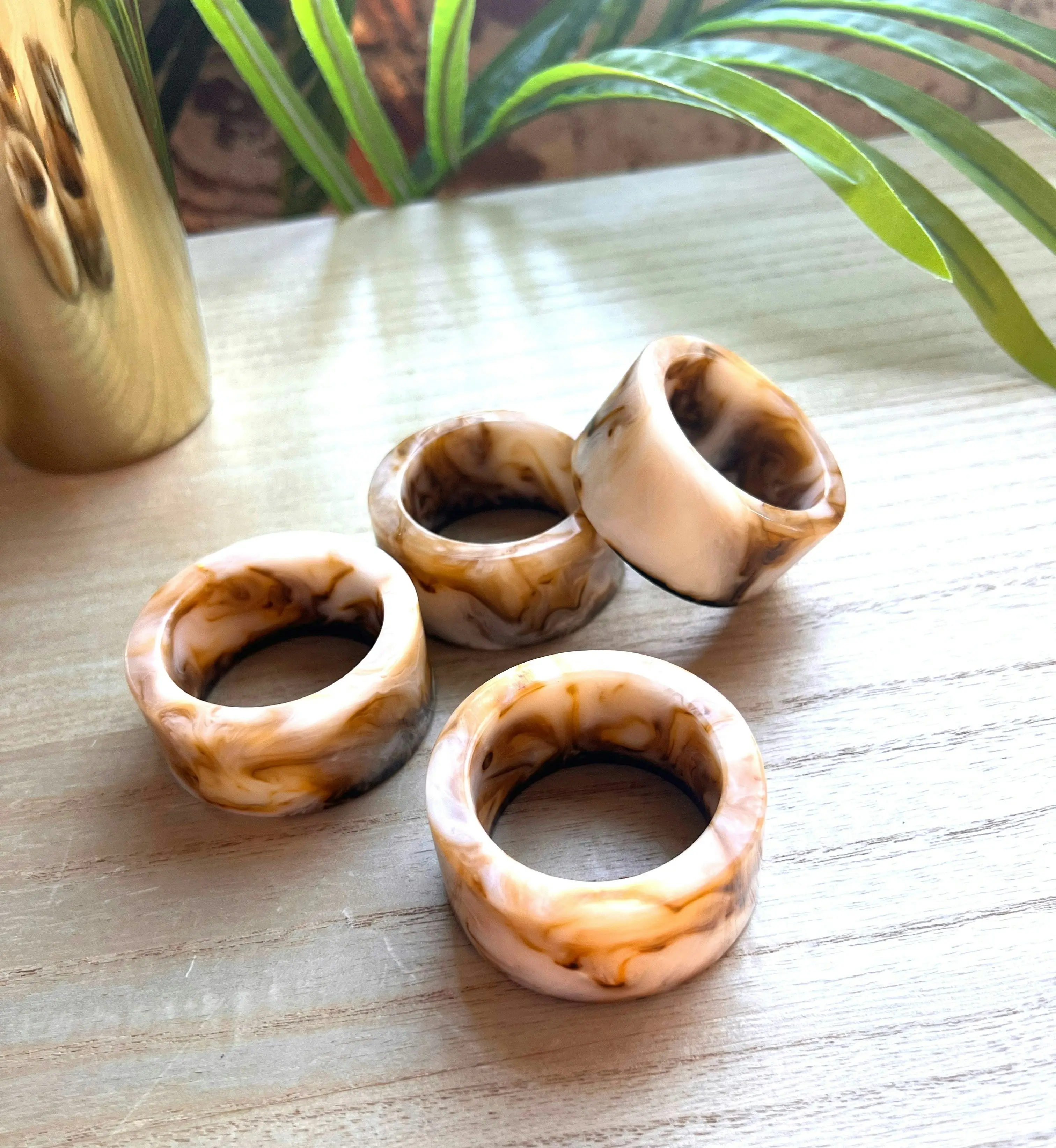 Ophelia Set of 4 Napkin Rings - Amber