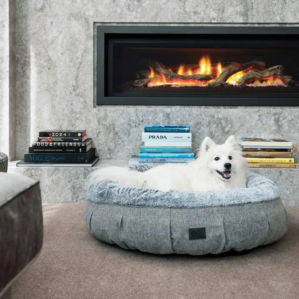 Superior Pet Goods Harley Plush Dog Bed Harlow Grey & Artic Faux Fur Small 40cm