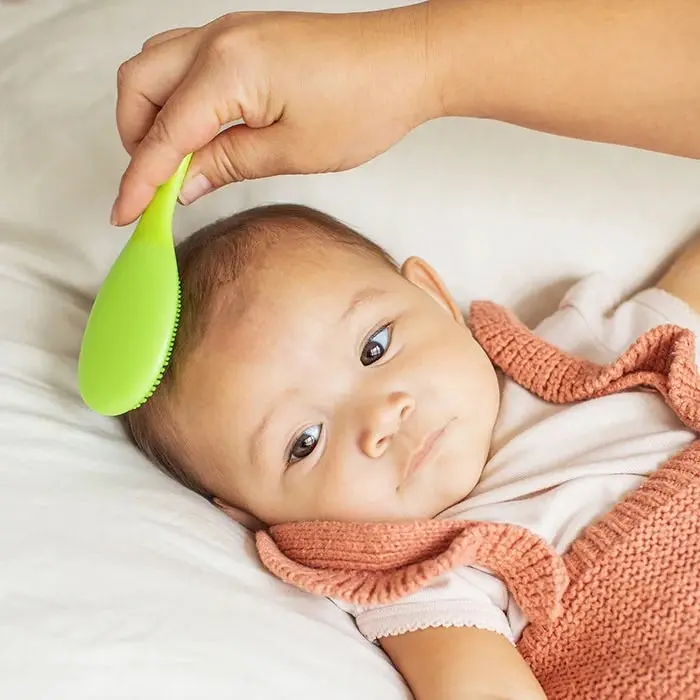 Green Sprouts | Brush & Comb Cradle Cap Set - Light Spice