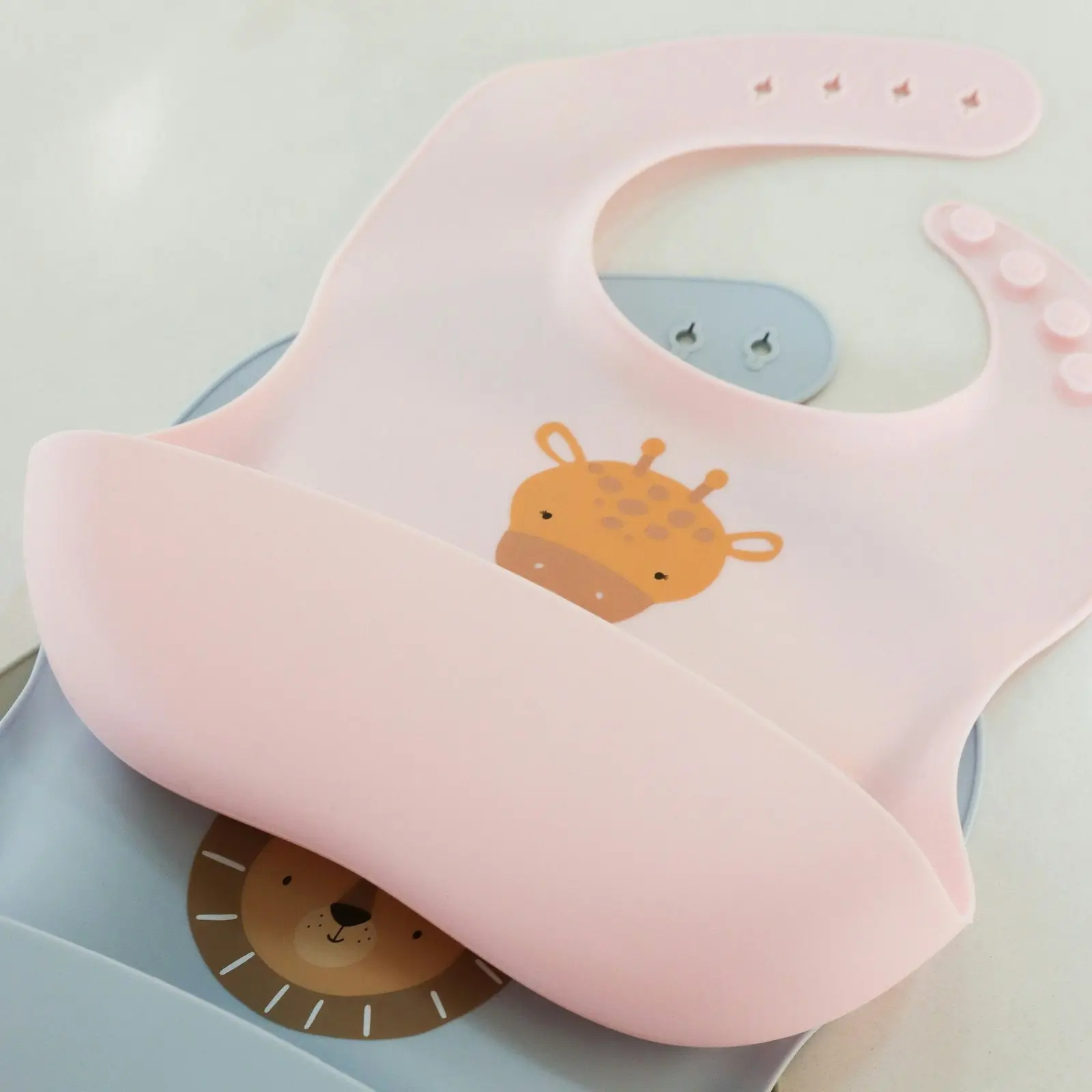 2x Splosh Baby Giraffe Feeding Bib Adjustable Food Catcher 23x24cm Pink 0+