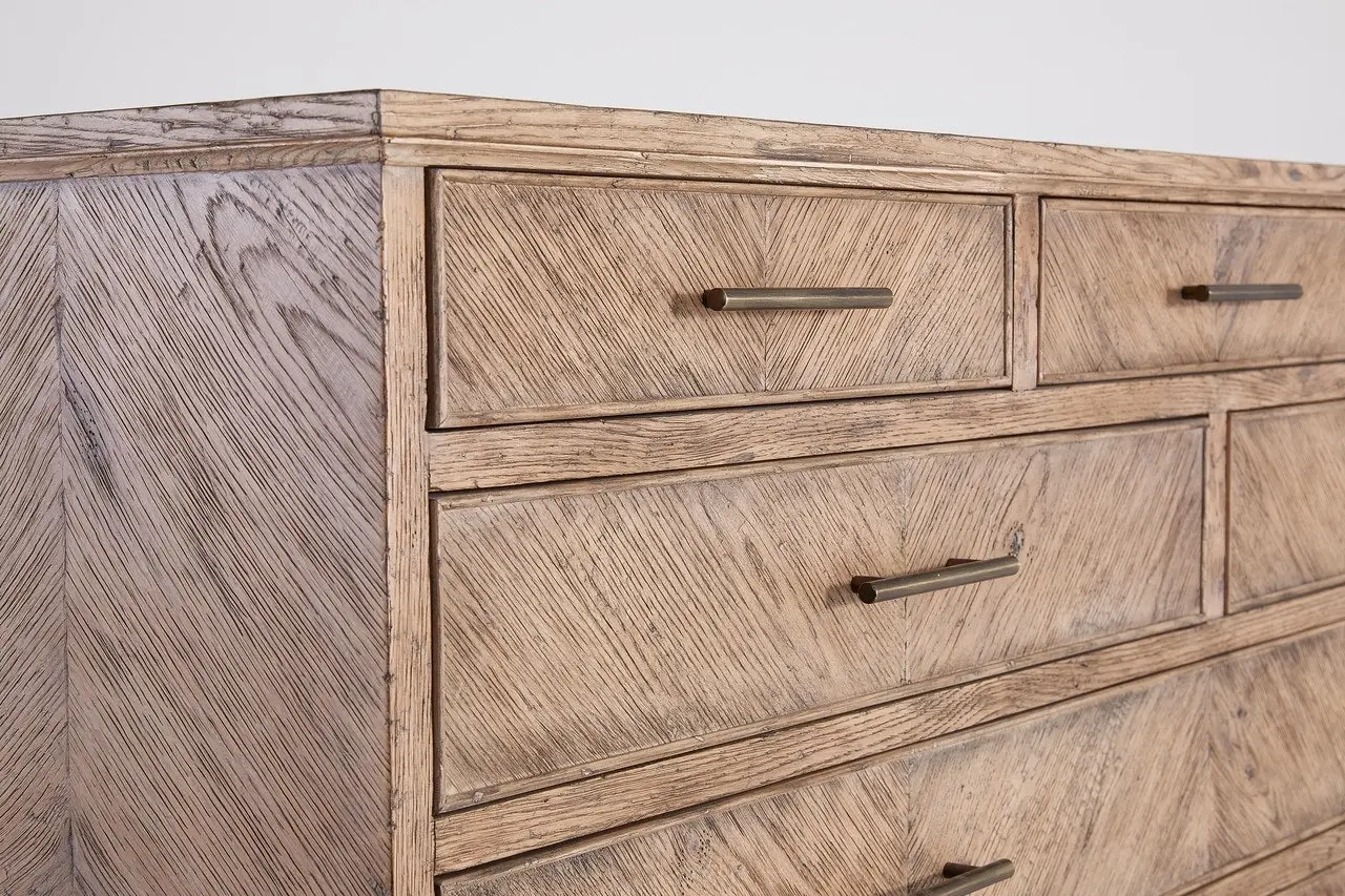 Aria Imports Newport Chest of 7 Drawers