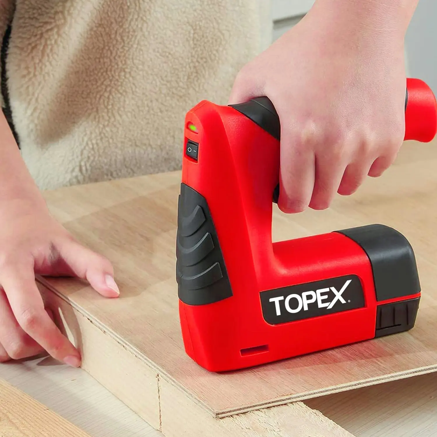 Topex 4V cordless Soldering Iron Glue Gun Nail gun w/ Charger