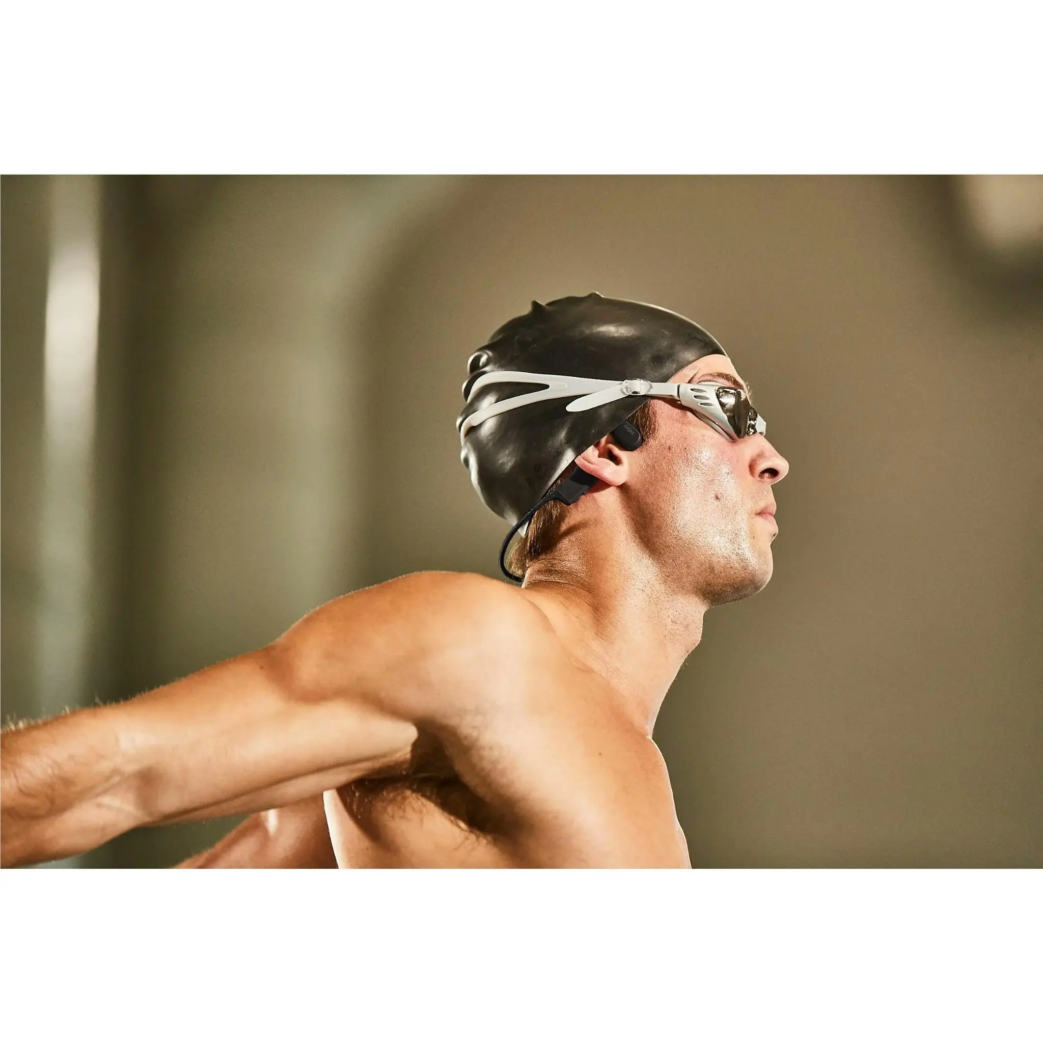 SHOKZ Openswim Bone Conduction Swimming Mp3 Player - Black