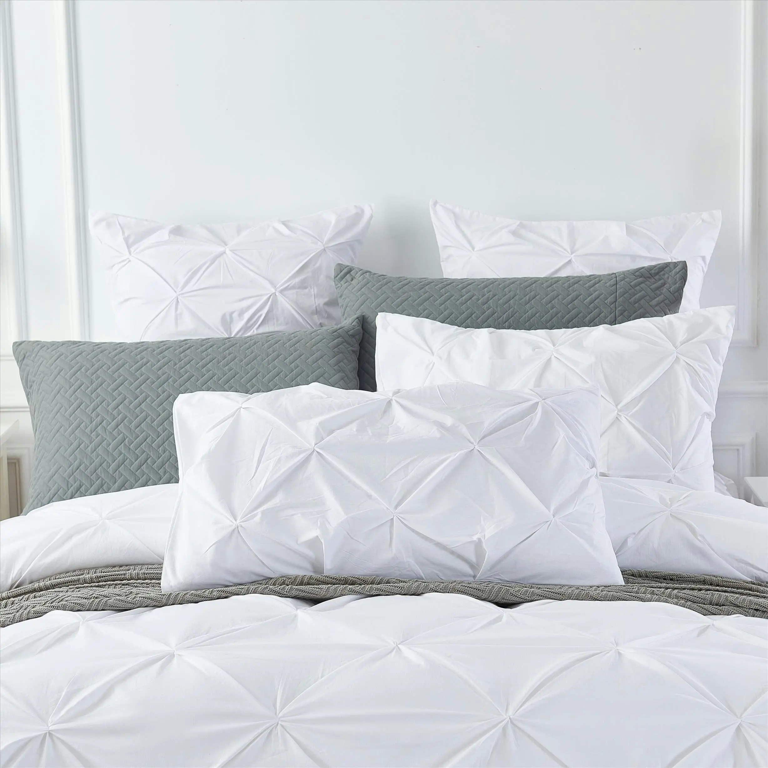 Cotton White Diamond Pinch Pleated Pintuck Doona Quilt Cover Set