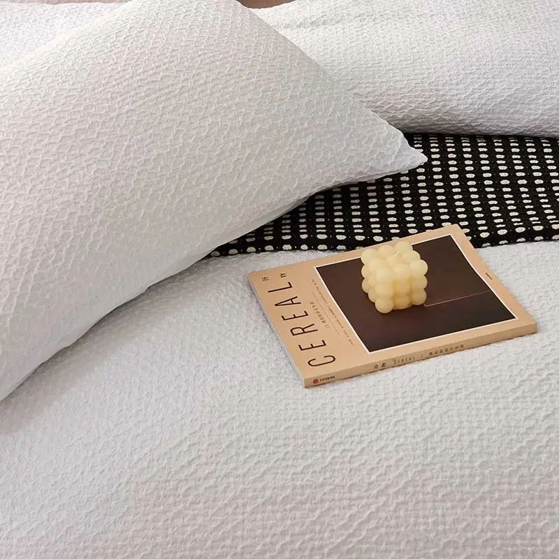 100% Cotton White Seersucker Pattern Quilt Doona Duvet Cover Set