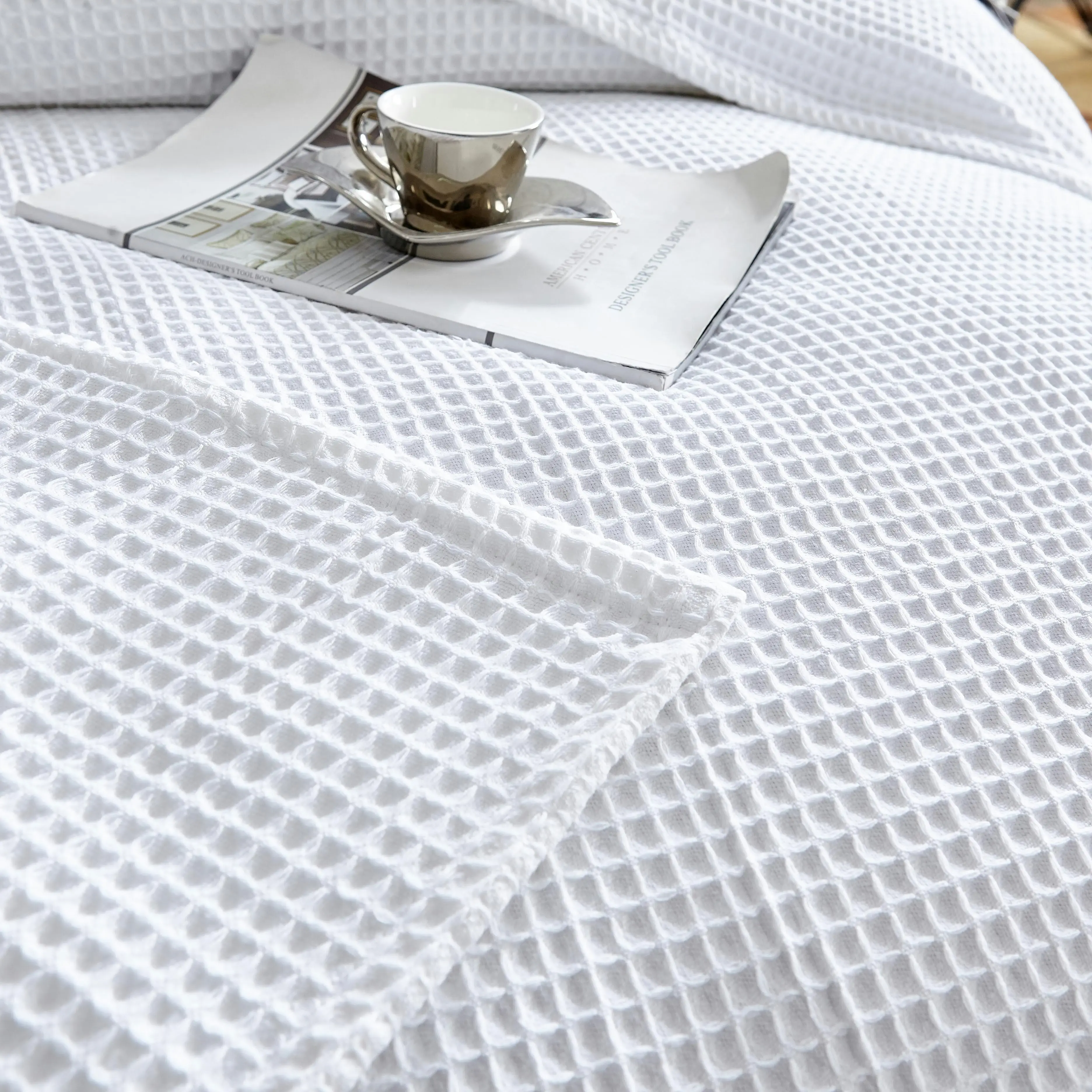 100% Cotton 350gsm White Large Chunky Waffle Blanket