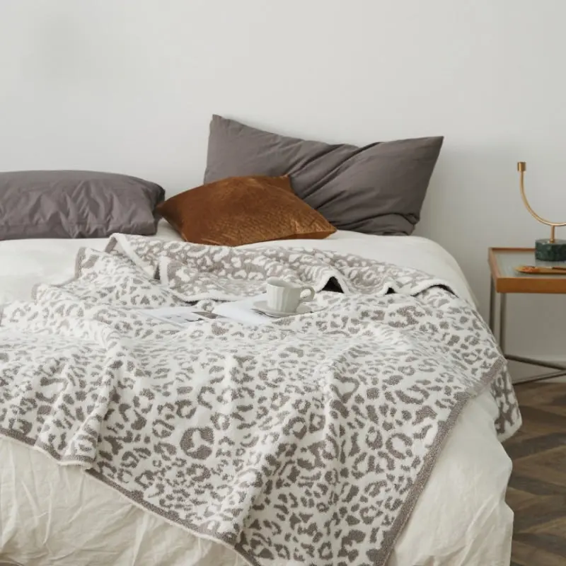 Leopard Pattern Microfibre Winter Blanket 130x160cm Super Soft Sofa Throw Rug