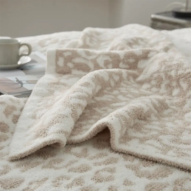 Leopard Pattern Microfibre Winter Blanket 130x160cm Super Soft Sofa Throw Rug