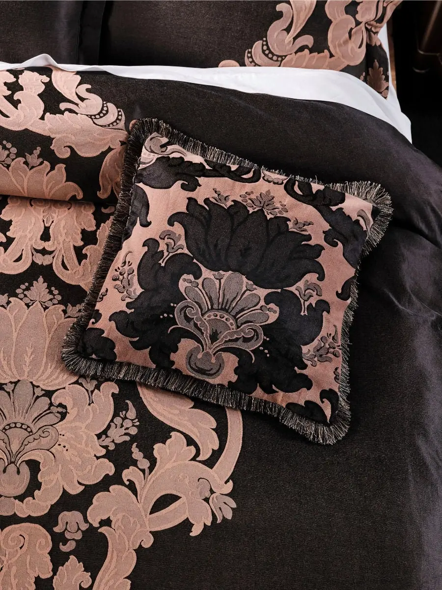 Grace By Linen House Dionisia Black Quilt Cover Set