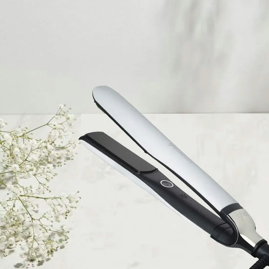 GHD Platinum+ Styler Hair Straightener - White