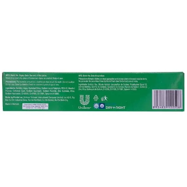 Closeup - Gel Toothpaste Menthol Fresh