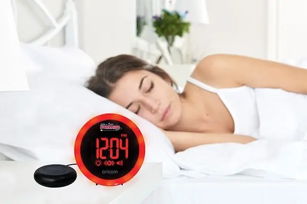 Oricom WNS80 Wake &lsquo;N&rsquo; Shake Dynamite Loud Alarm Clock with Shaker