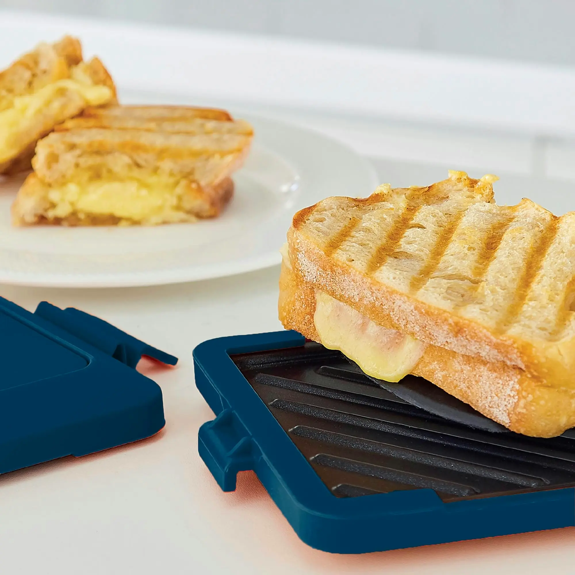 Laser Microwave Toastie Maker: Quick & Easy Snacks Blue