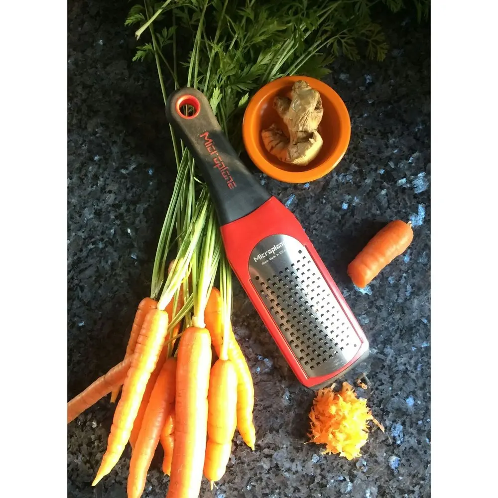 Microplane Artisan Coarse Grater Stainless Steel Lime/Citrus Lemon Zester Red