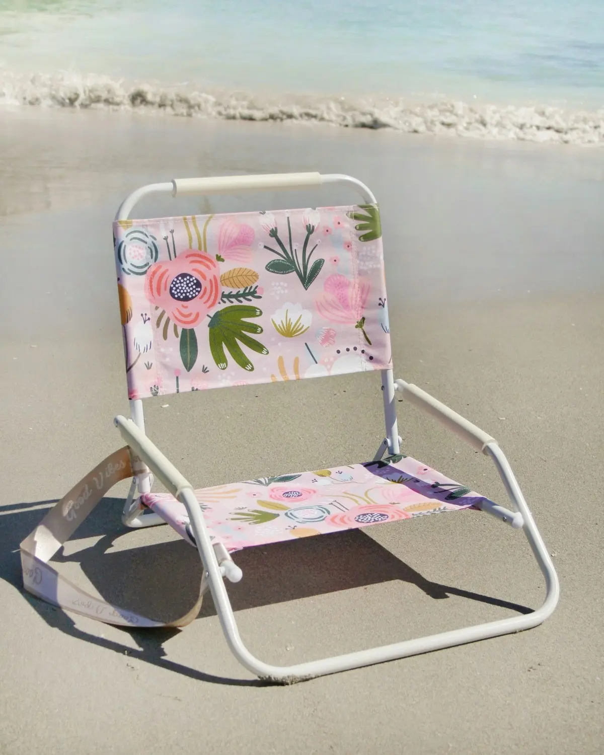 Good Vibes 60x58cm Beach/Outdoor Chair Foldable Peony Bloom w/ Steel Frame White