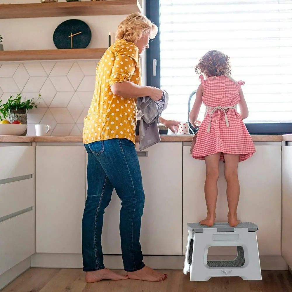 Vigar Compact 23cm Plastic Foldable Stool Kitchen/Bathroom Non-Slip Step Grey