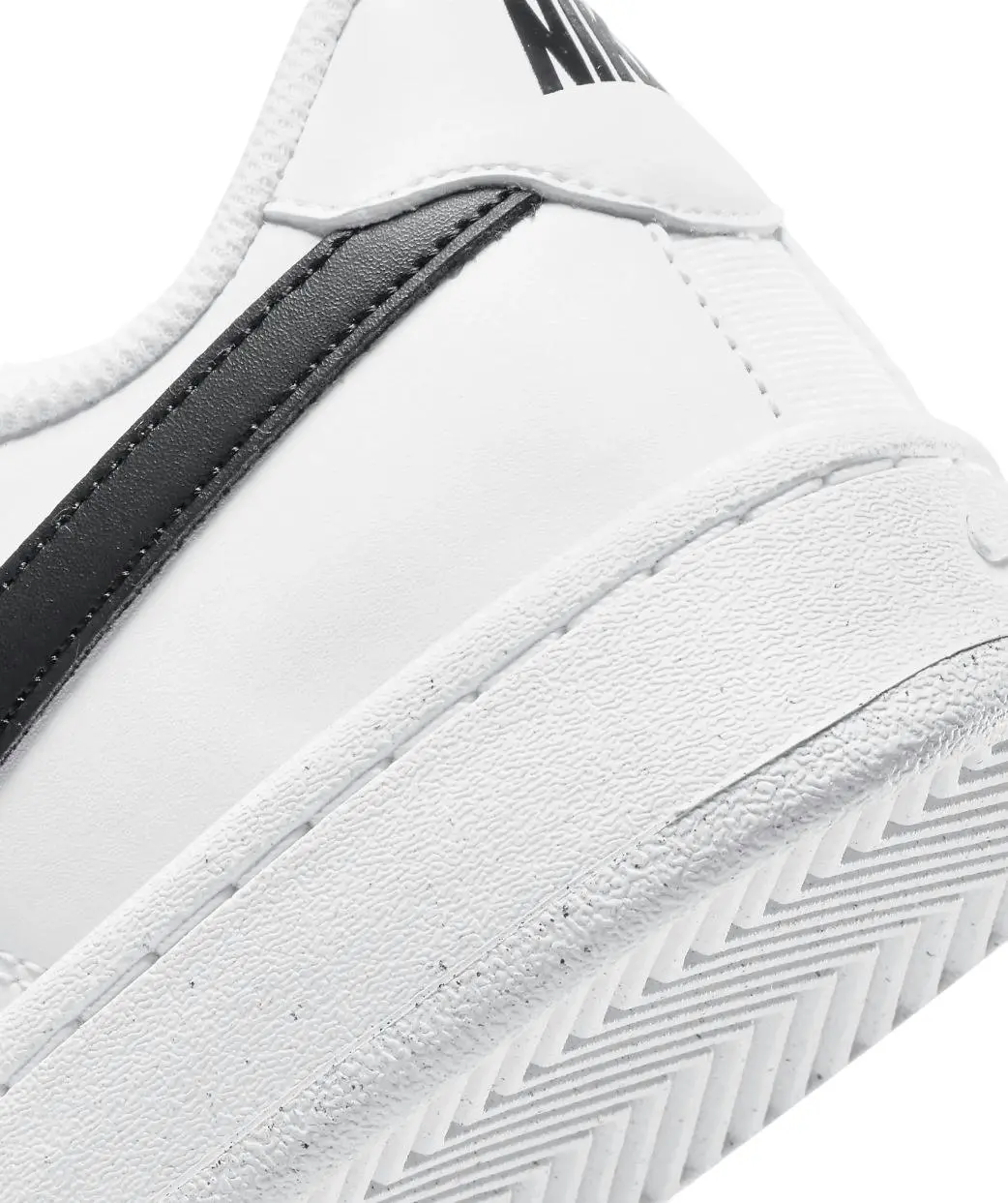 Mens Nike Court Royale 2 Next Nature White/ Black Athletic Shoes