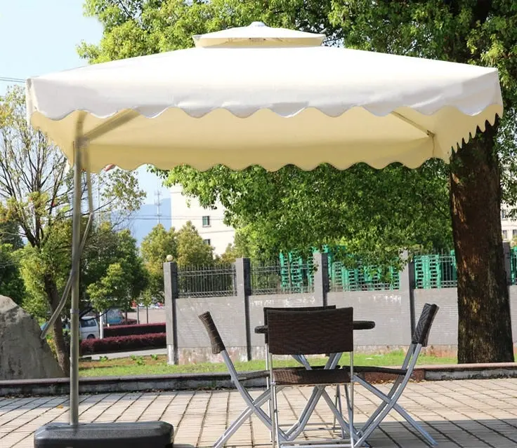 Varossa Large Square Cantilever Outdoor Umbrella White/Cream