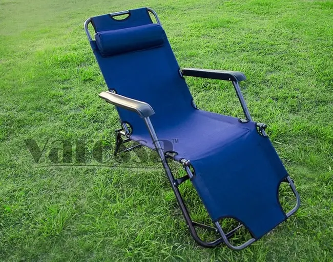 Reclining Outdoor Sun Bed Beach Deck Chair with Padded Head Rest