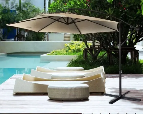 3m Steel Round Cantilever Outdoor Umbrella (Beige / Tan)