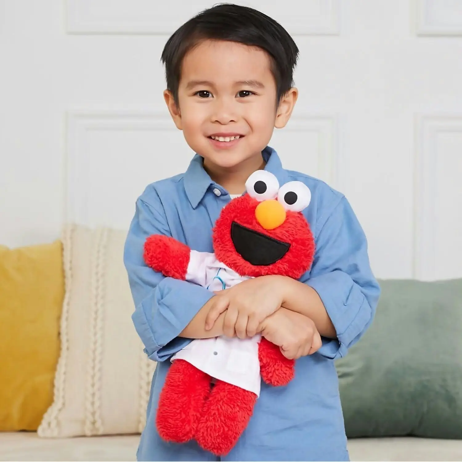 Sesame Street - Doctor Elmo Take-along Buddy 33cm Plush - Jasnor