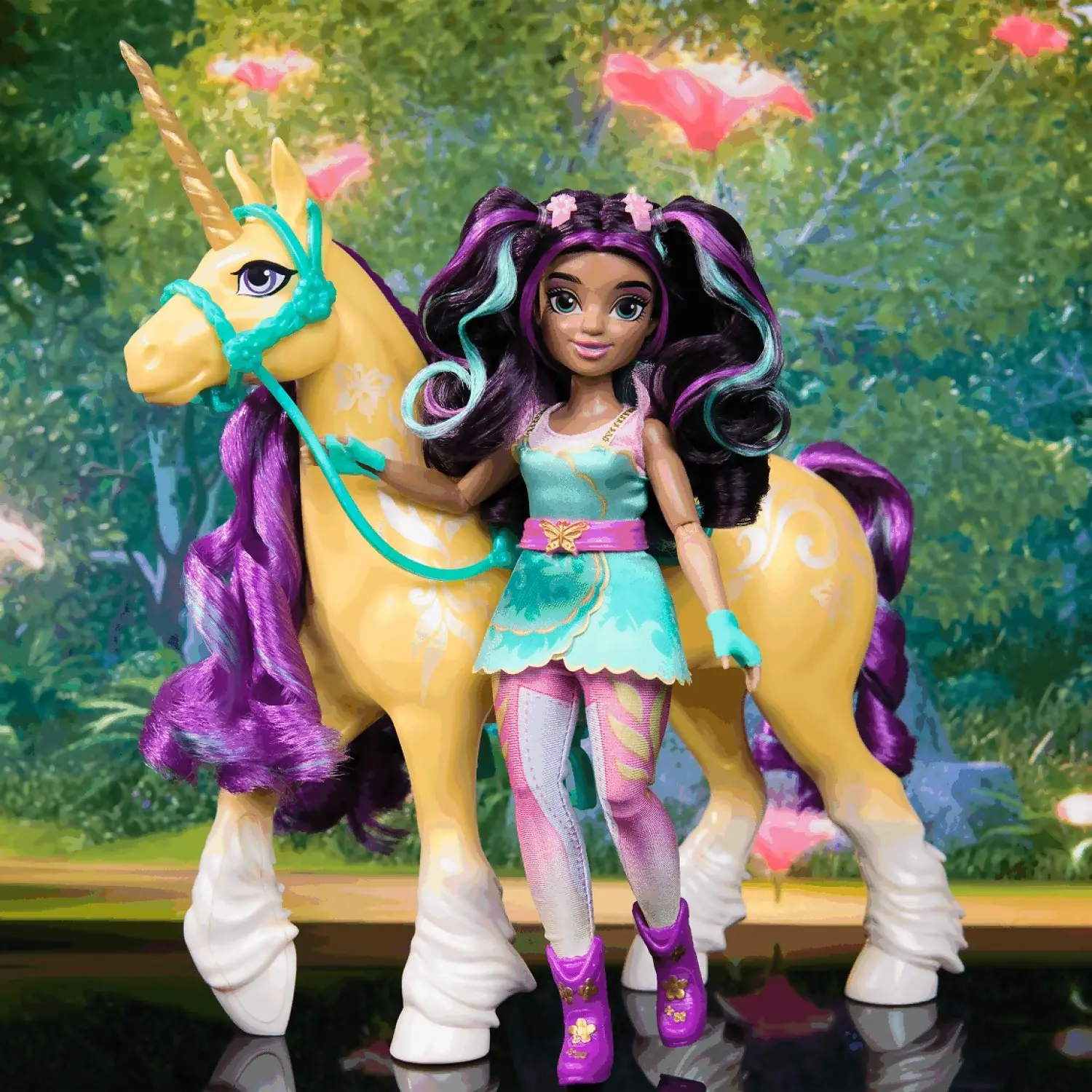 Unicorn Academy - Ava Fashion Doll Netflix