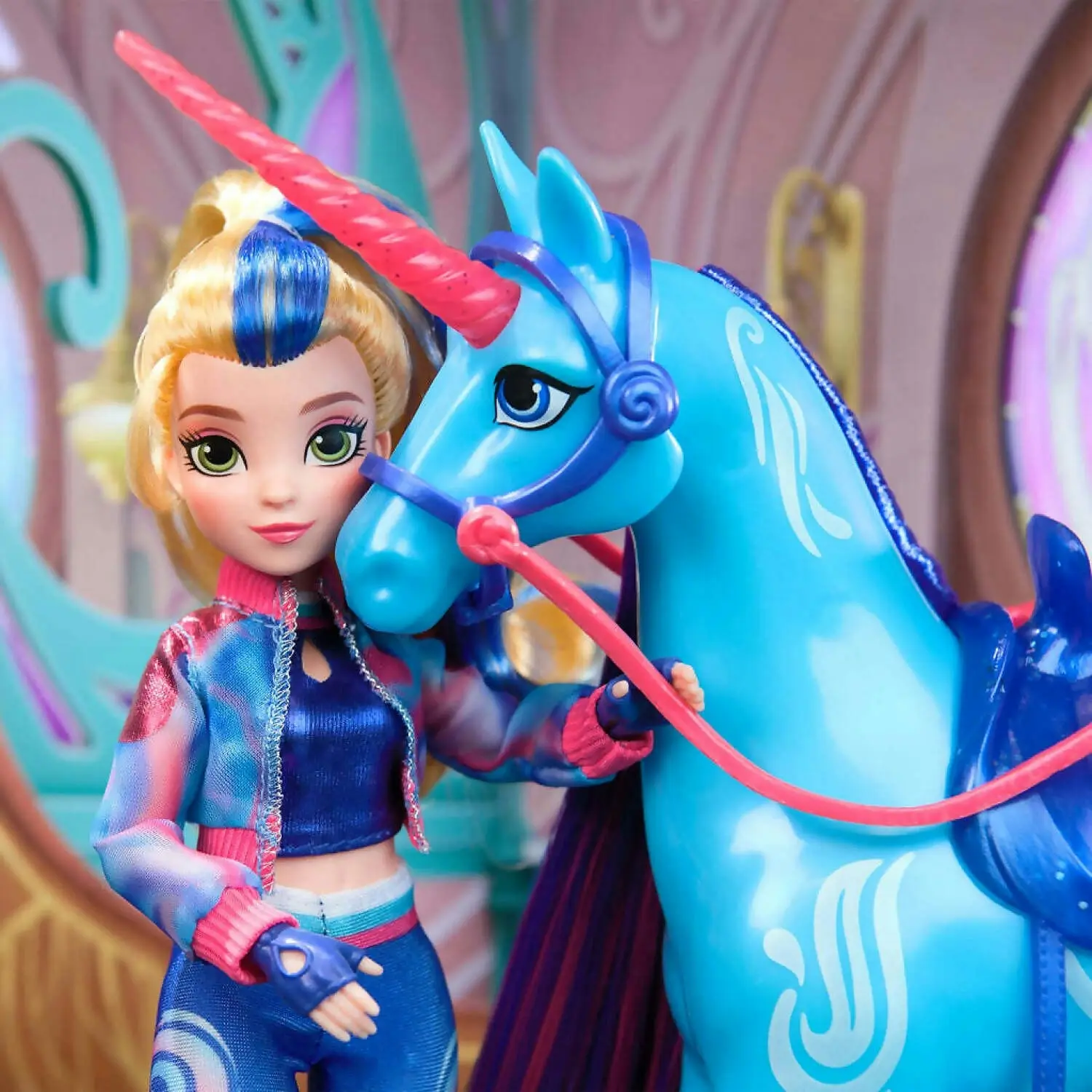 Unicorn Academy - Isabel Fashion Doll Netflix