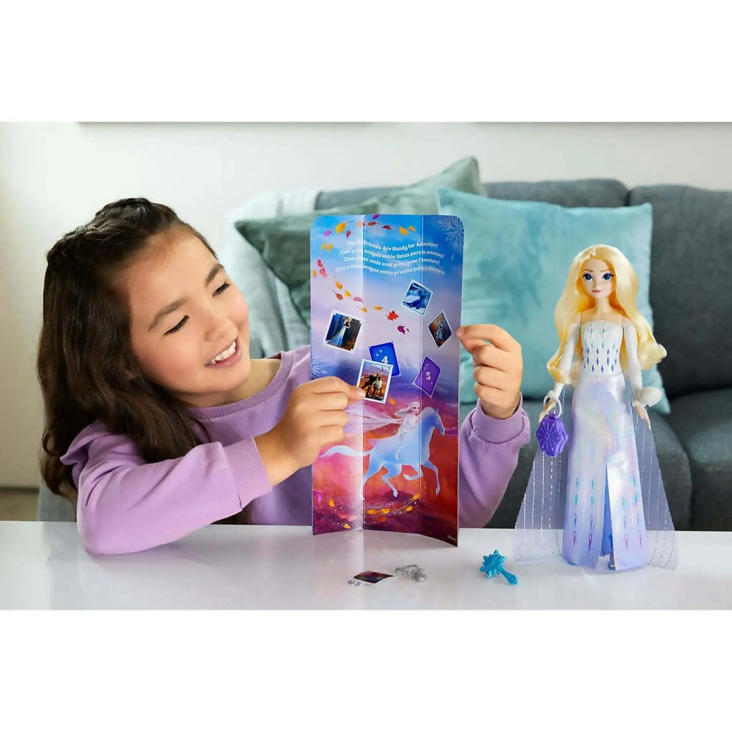 Disney Frozen - Spin & Reveal Elsa Doll