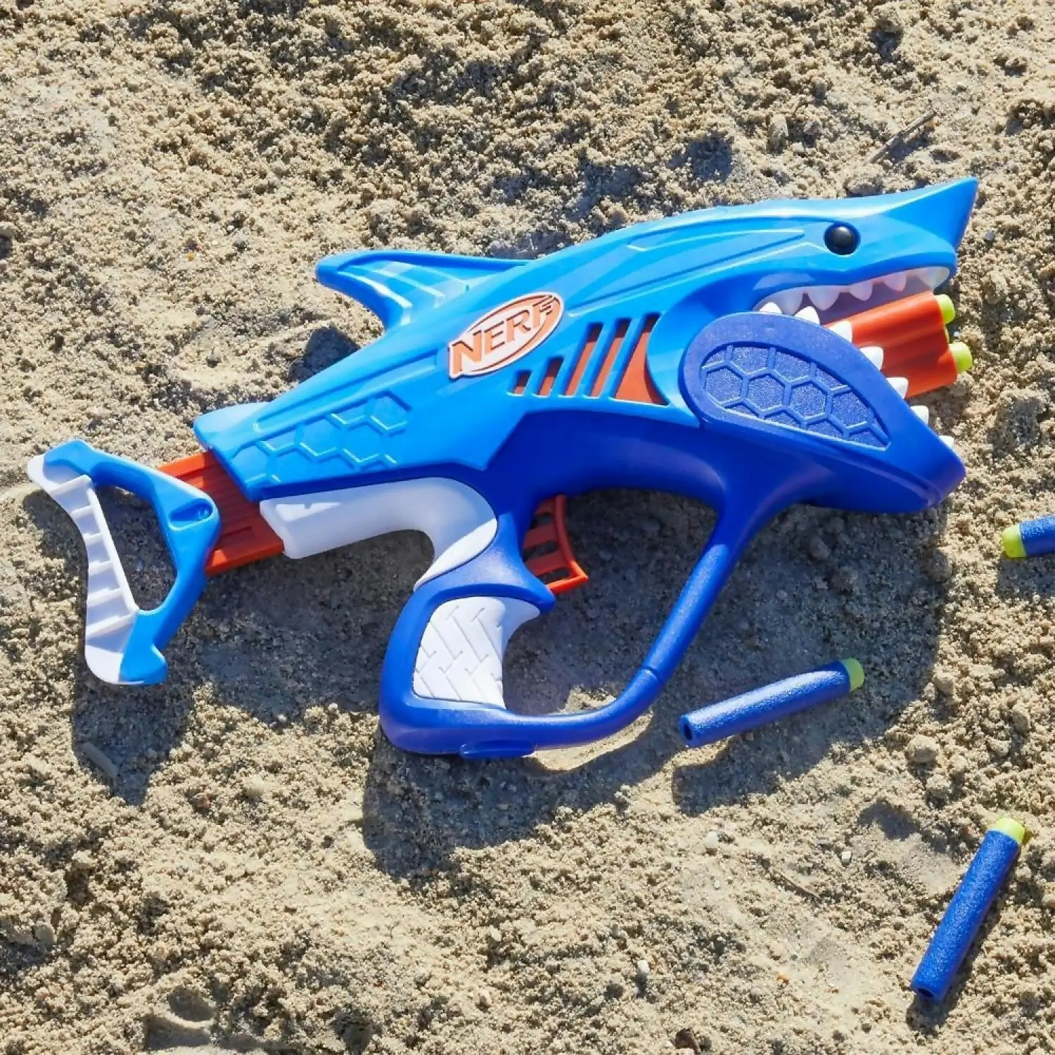 Nerf - Junior Wild Sharkfire Easy Play Dart Blaster With 8 Nerf Elite Darts - Hasbro