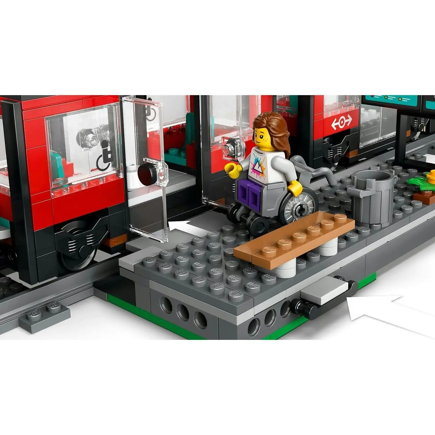 LEGO 60423 Downtown Streetcar and Station - City