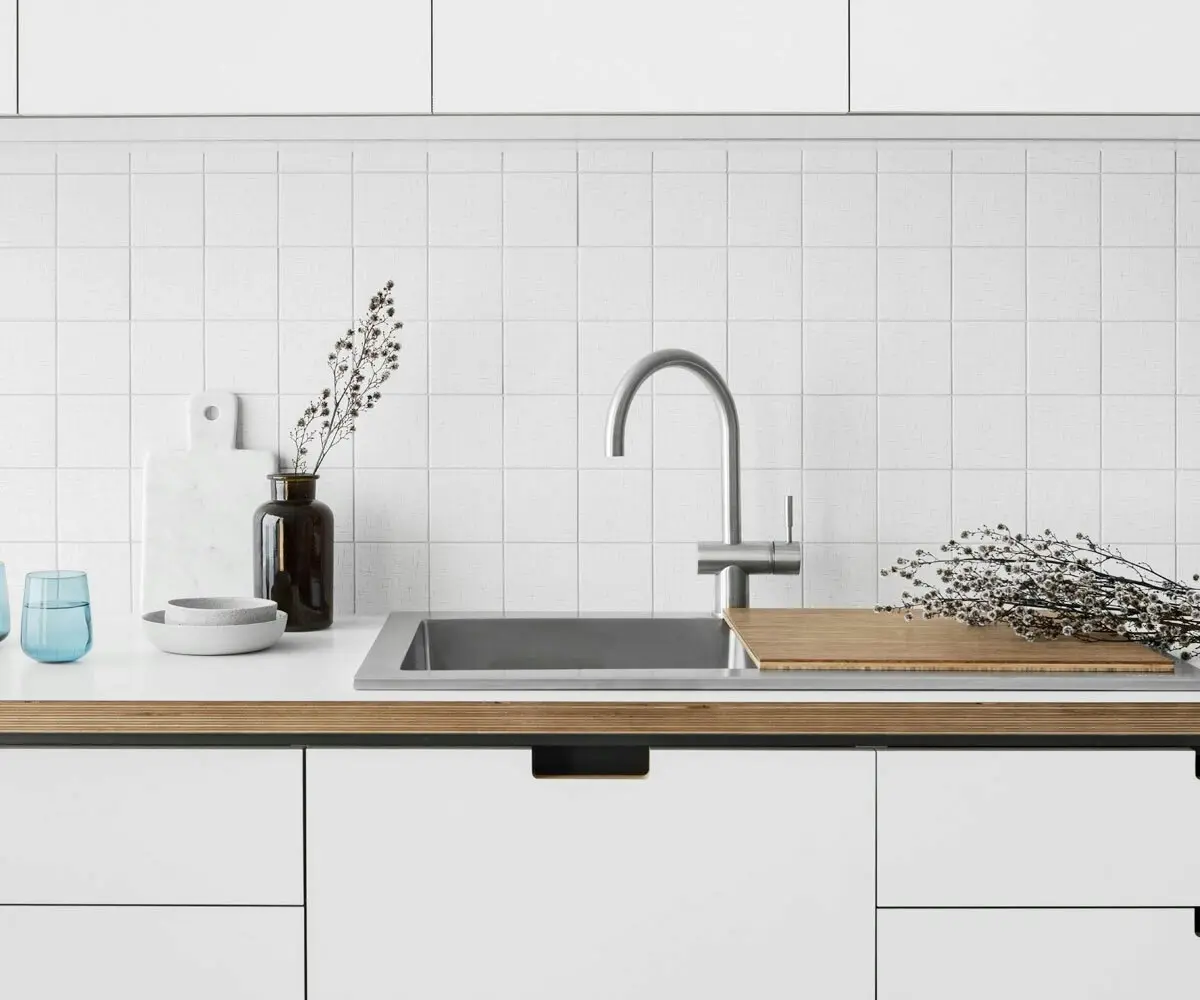 Sussex Taps Voda Sink Mixer Curved Matte Black