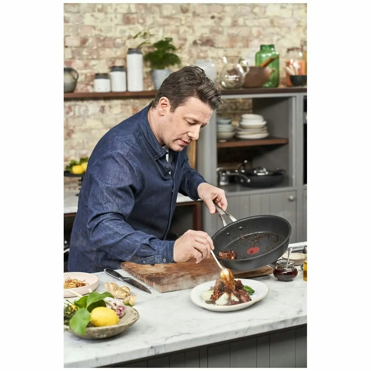 Tefal 24cm Jamie Oliver Cook's Classics Induction Non-Stick Hard Anodised Frypan