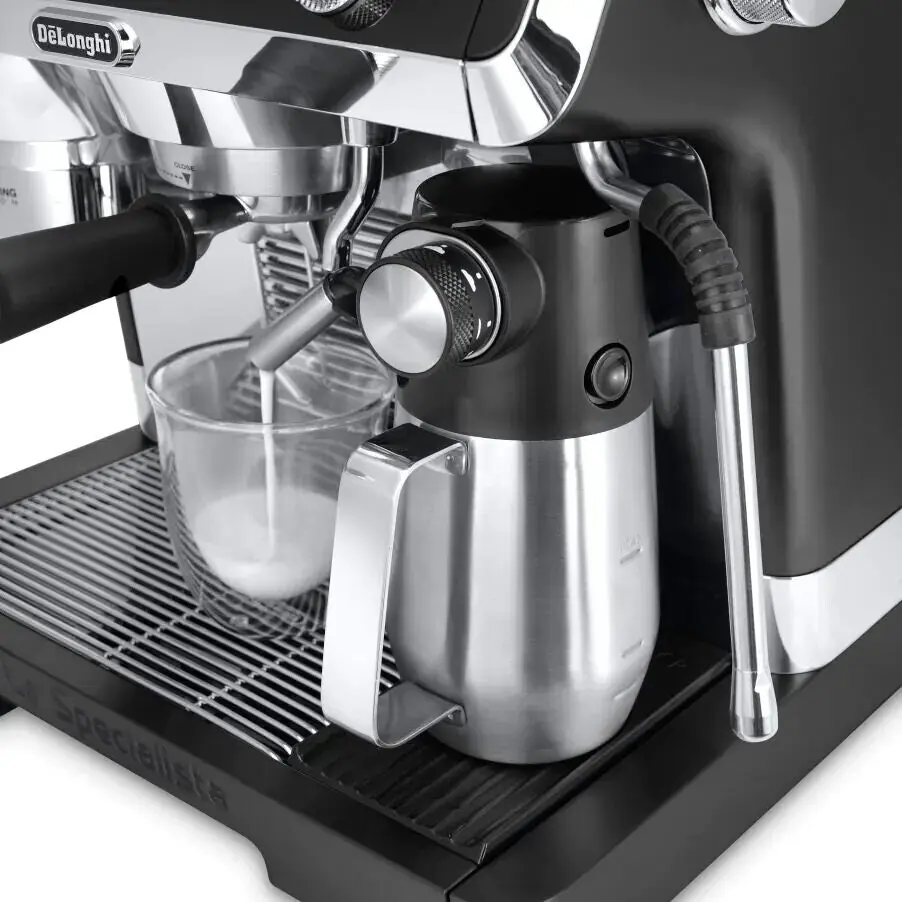 De'Longhi La Specialista Maestro Manual Coffee Machine