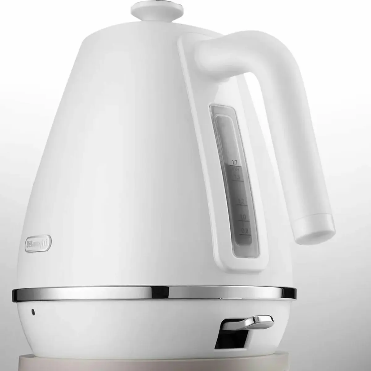 De'Longhi Distinta & Lattissima Breakfast Pack White