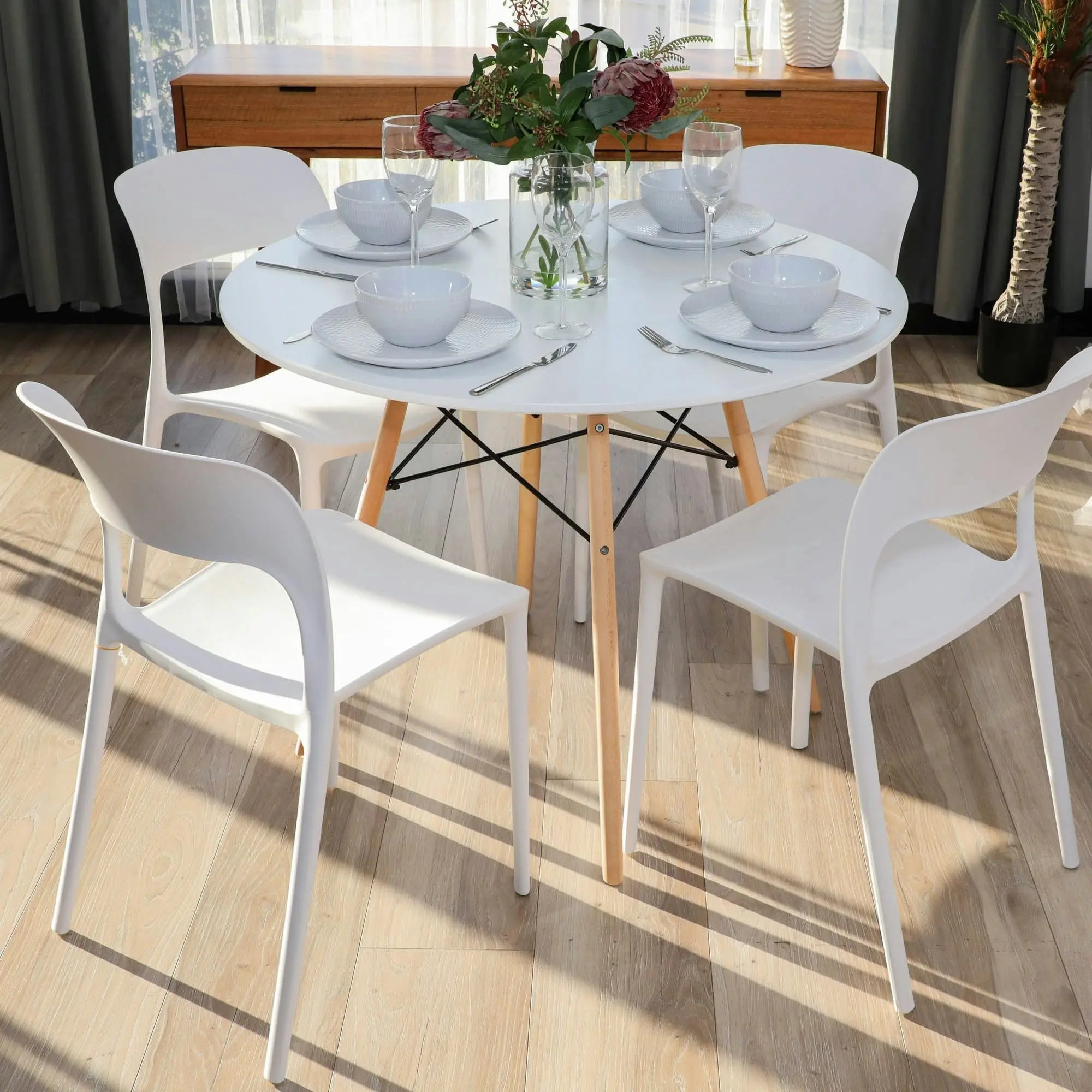 Sokar 100cm Round Dining Table White