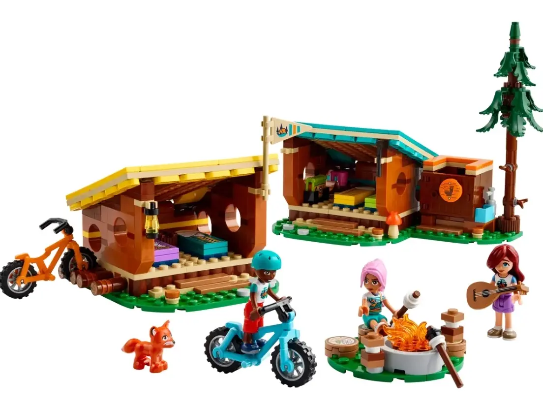 LEGO Friends Adventure Camp Cozy Cabins 42624