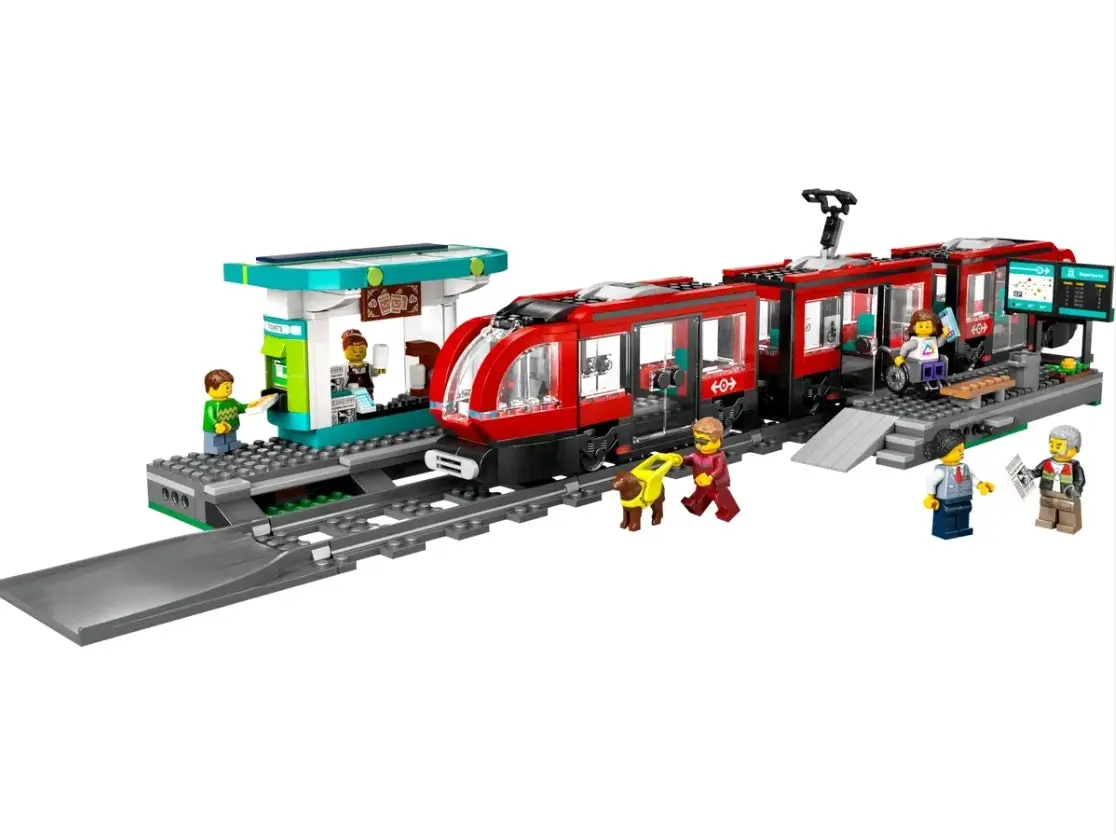 LEGO City Downtown Streetcar and Station 60423