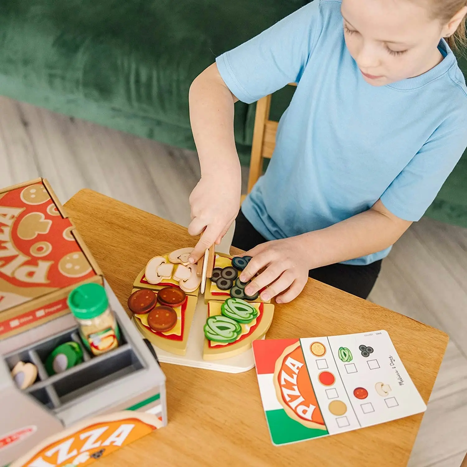 Melissa & Doug Top & Bake Wooden Pizza Counter Play Set