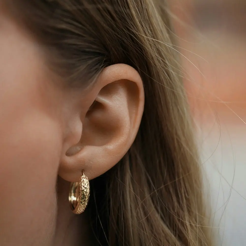 9ct Gold Diamond Cut Hoop Earrings