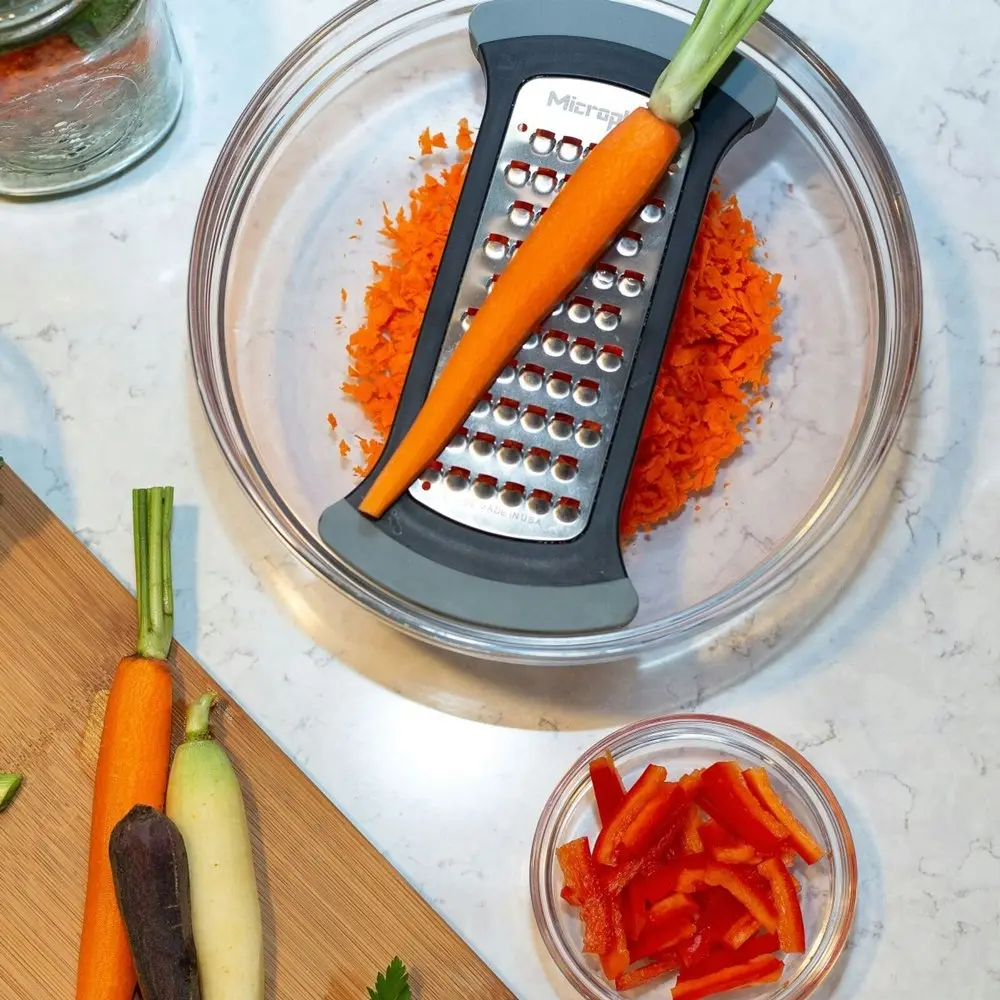 Microplane Stainless Steel Extra Coarse Vegetable/Cheese Grater For Bowl Grey