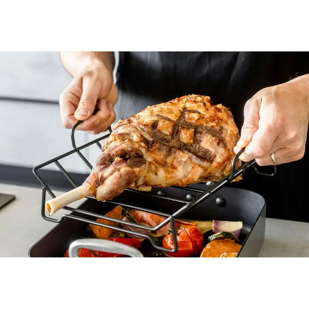 MasterCraft 40x28cm Heavy Base Non-Stick Removable Roaster Pan w/ Rack Black