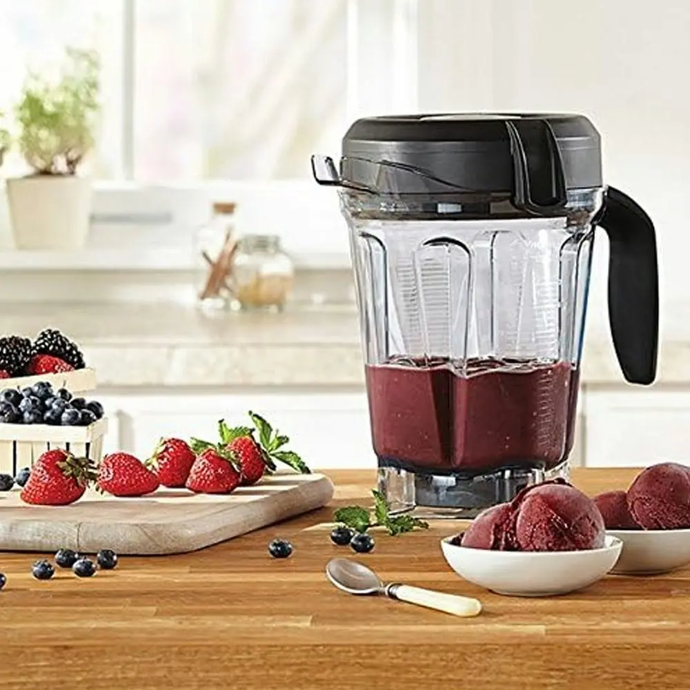 Vitamix Low-Profile Smoothie/Juice Container 2L/33cm w/ Lid Black/Clear/Clear