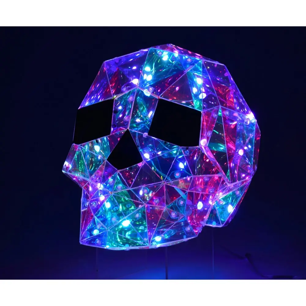 Starlightz LED USB Acrylic Skull Home/Office Halloween Display Decor 29x22cm