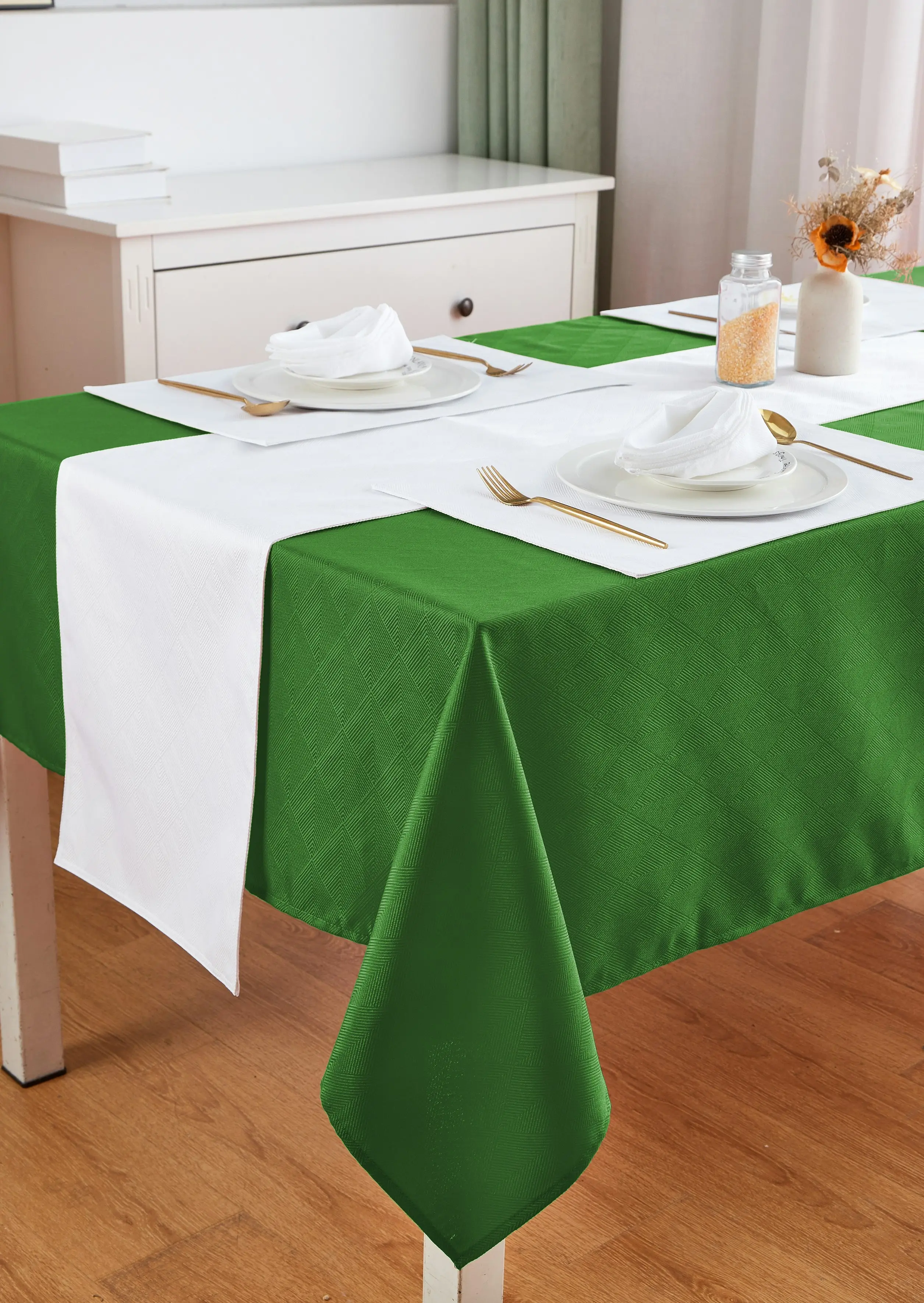 Formr Jacquard Tablecloth