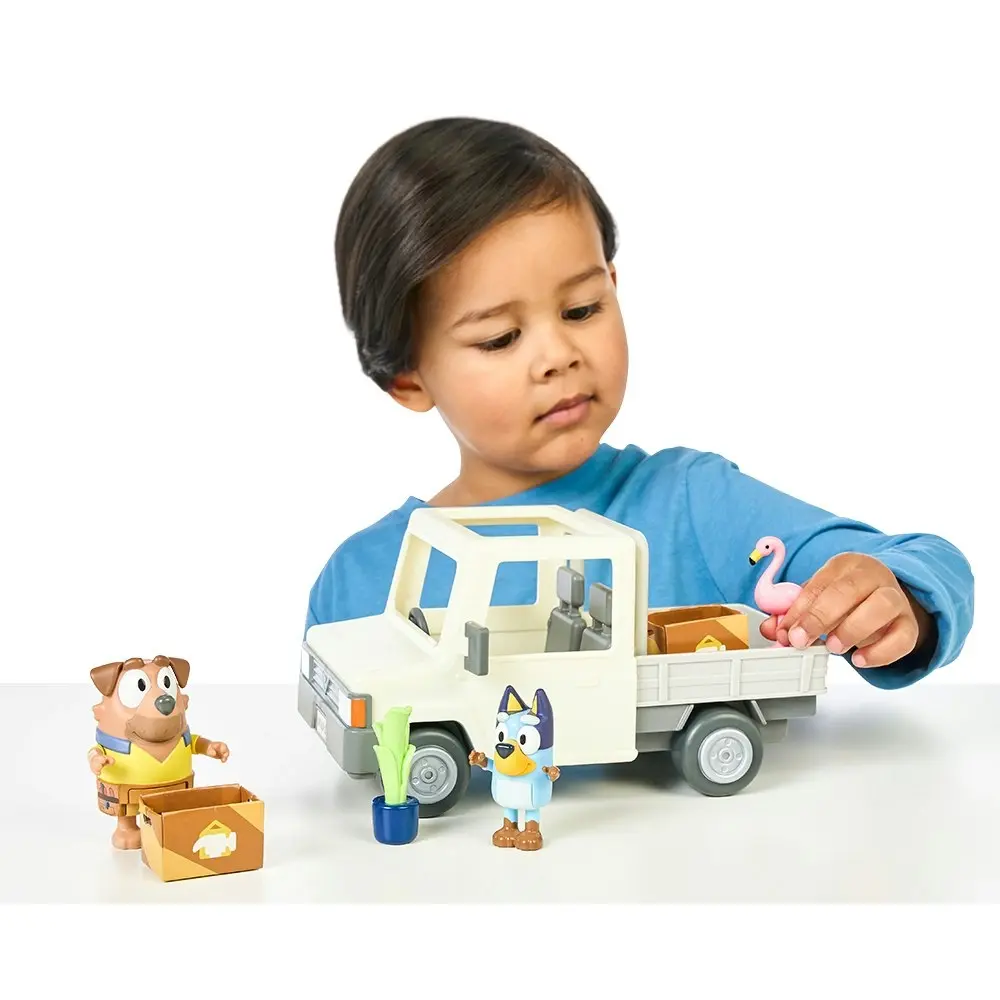 Bluey S10 Tradies Ute Vehicle And Figures