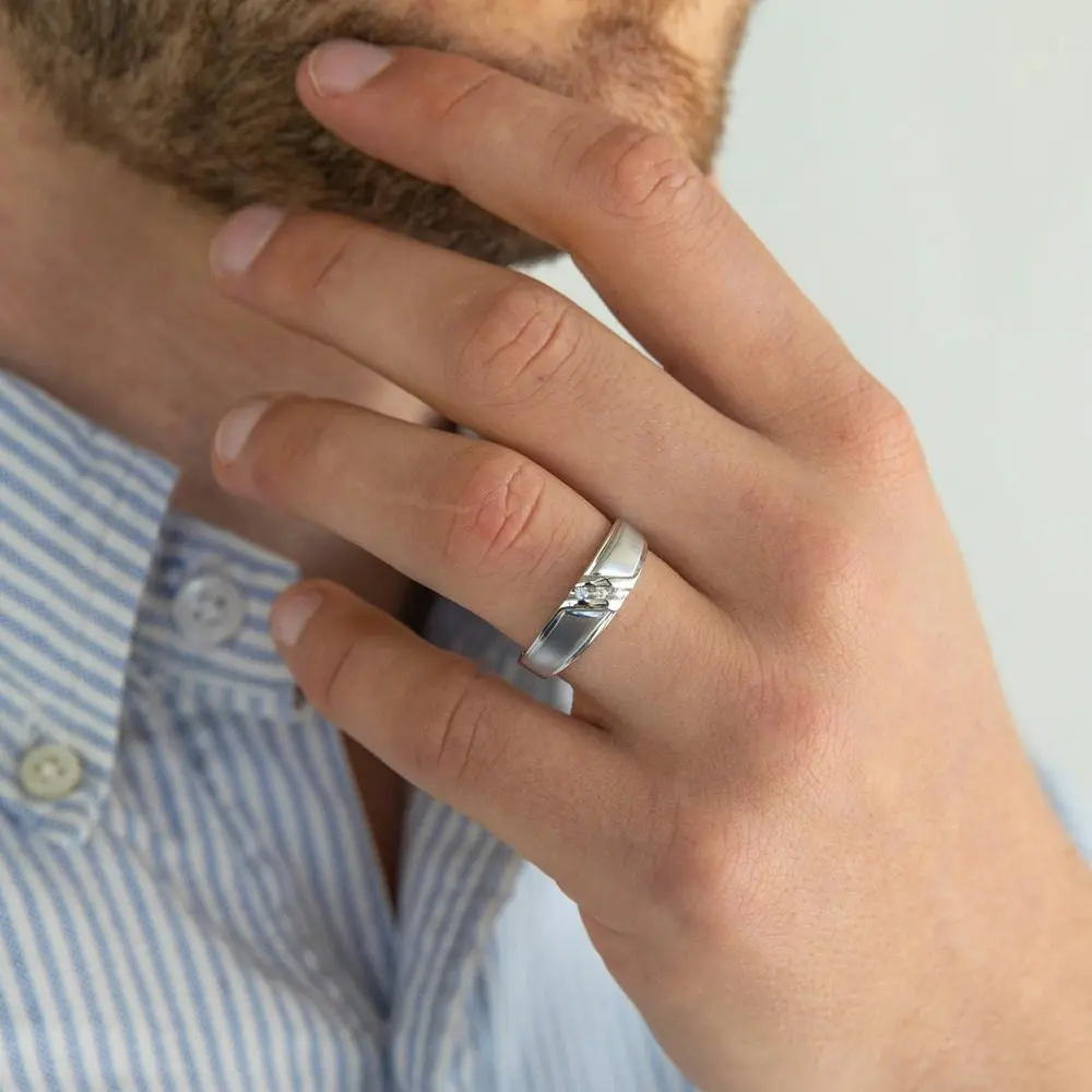 9ct White Gold Mens Ring With 05 Points Of Diamonds